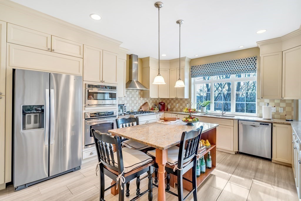 109 Old Stow Road Concord, MA 01742 - Photo 3 of 26 Gallery Image 3