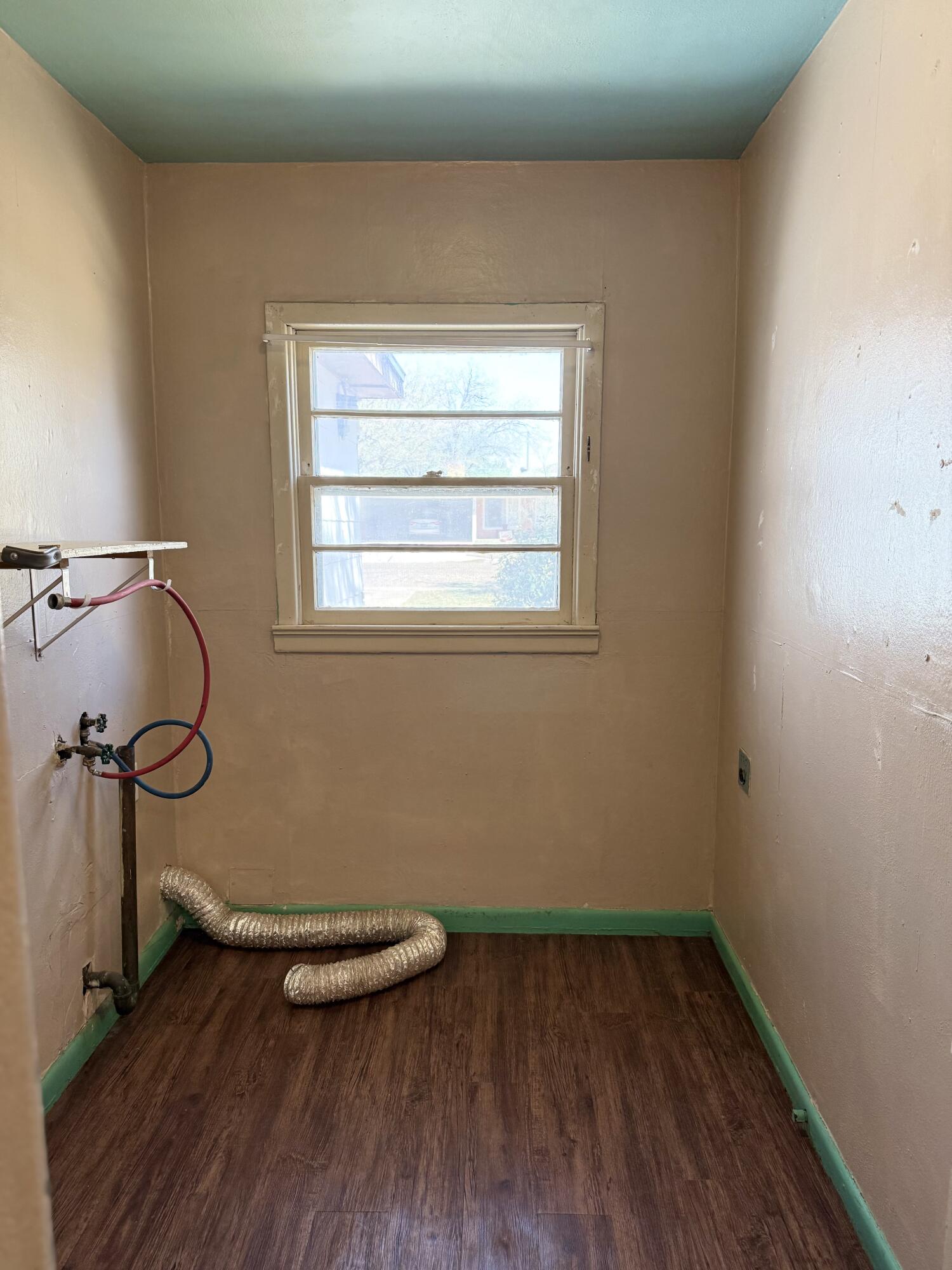 5509 43rd Street Lubbock, TX 79414 - Photo 14 of 17 14