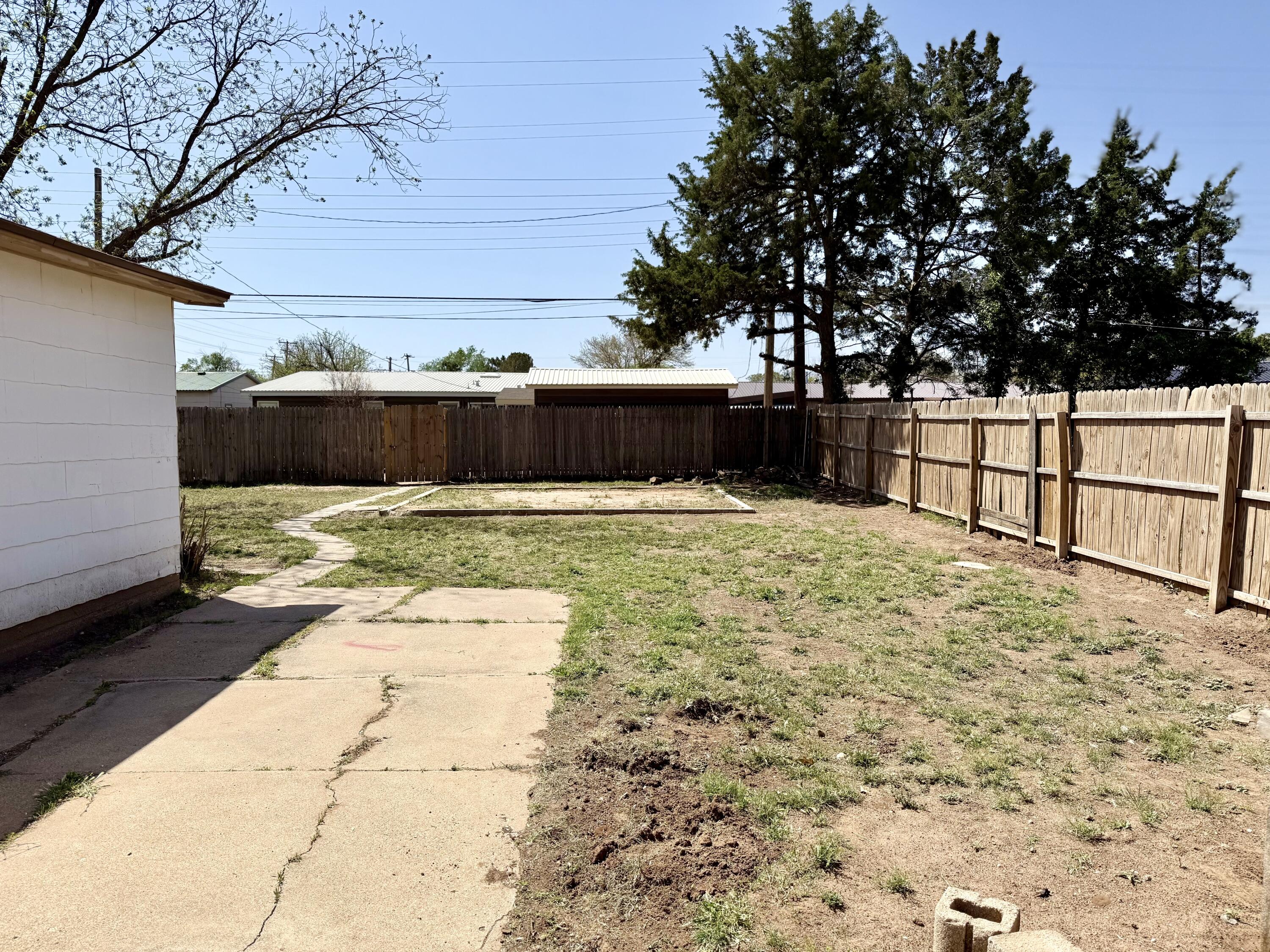 5509 43rd Street Lubbock, TX 79414 - Photo 15 of 17 15