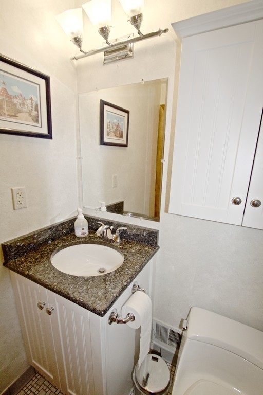 18 Schooner Ridge Marblehead, MA 01945 - Photo 15 of 25