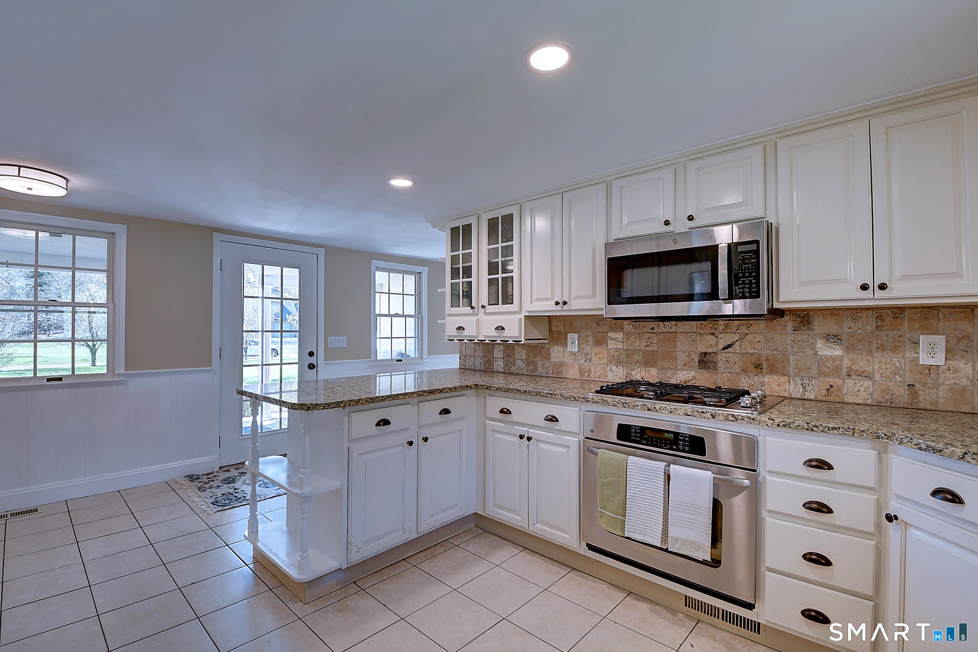 199 Barndoor Hills Road Granby, CT 06035 - Photo 7 of 39