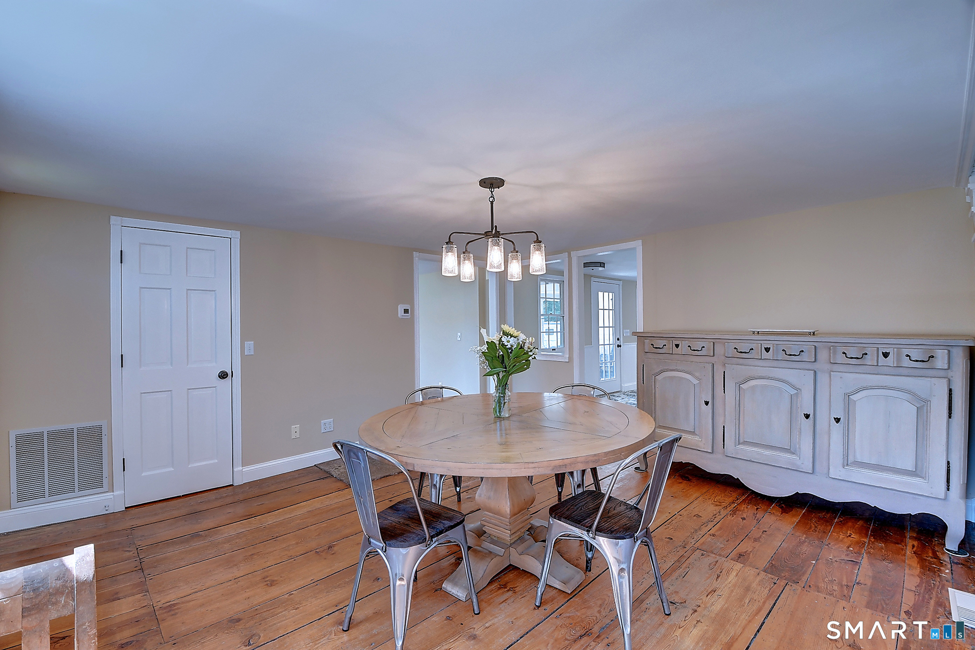 199 Barndoor Hills Road Granby, CT 06035 - Photo 9 of 39