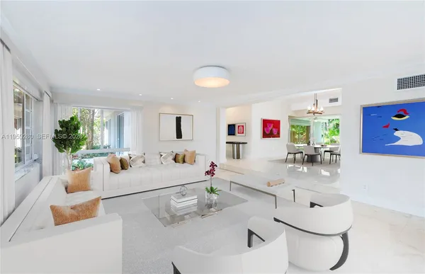 $3,150,000 | 310 Harbor Court, Key Biscayne, FL 33149
