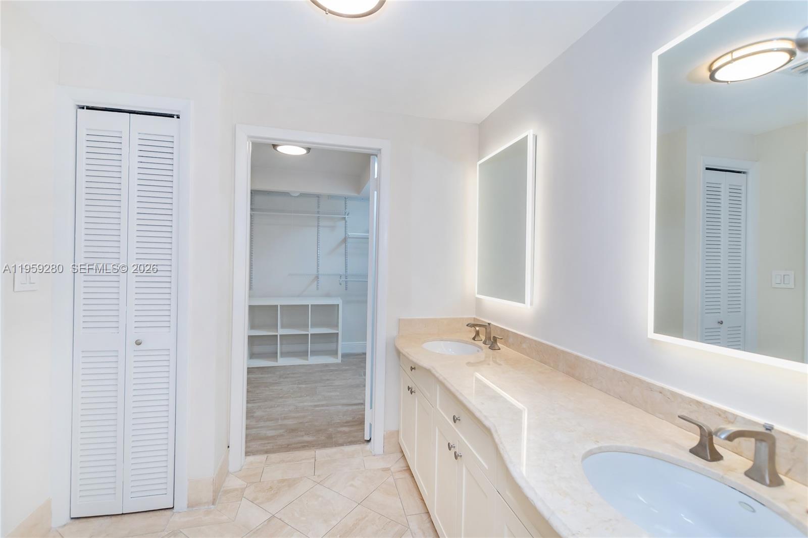 310 Harbor Court Key Biscayne, FL 33149 - Photo 21 of 25