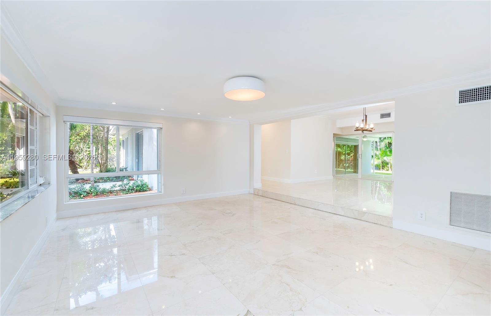 310 Harbor Court Key Biscayne, FL 33149 - Photo 6 of 25