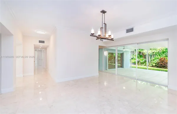 $3,150,000 | 310 Harbor Court, Key Biscayne, FL 33149