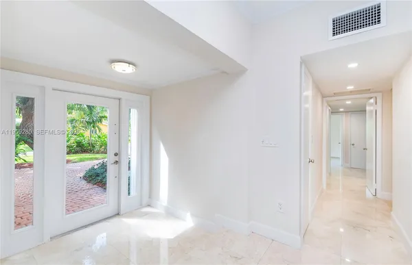 $3,150,000 | 310 Harbor Court, Key Biscayne, FL 33149