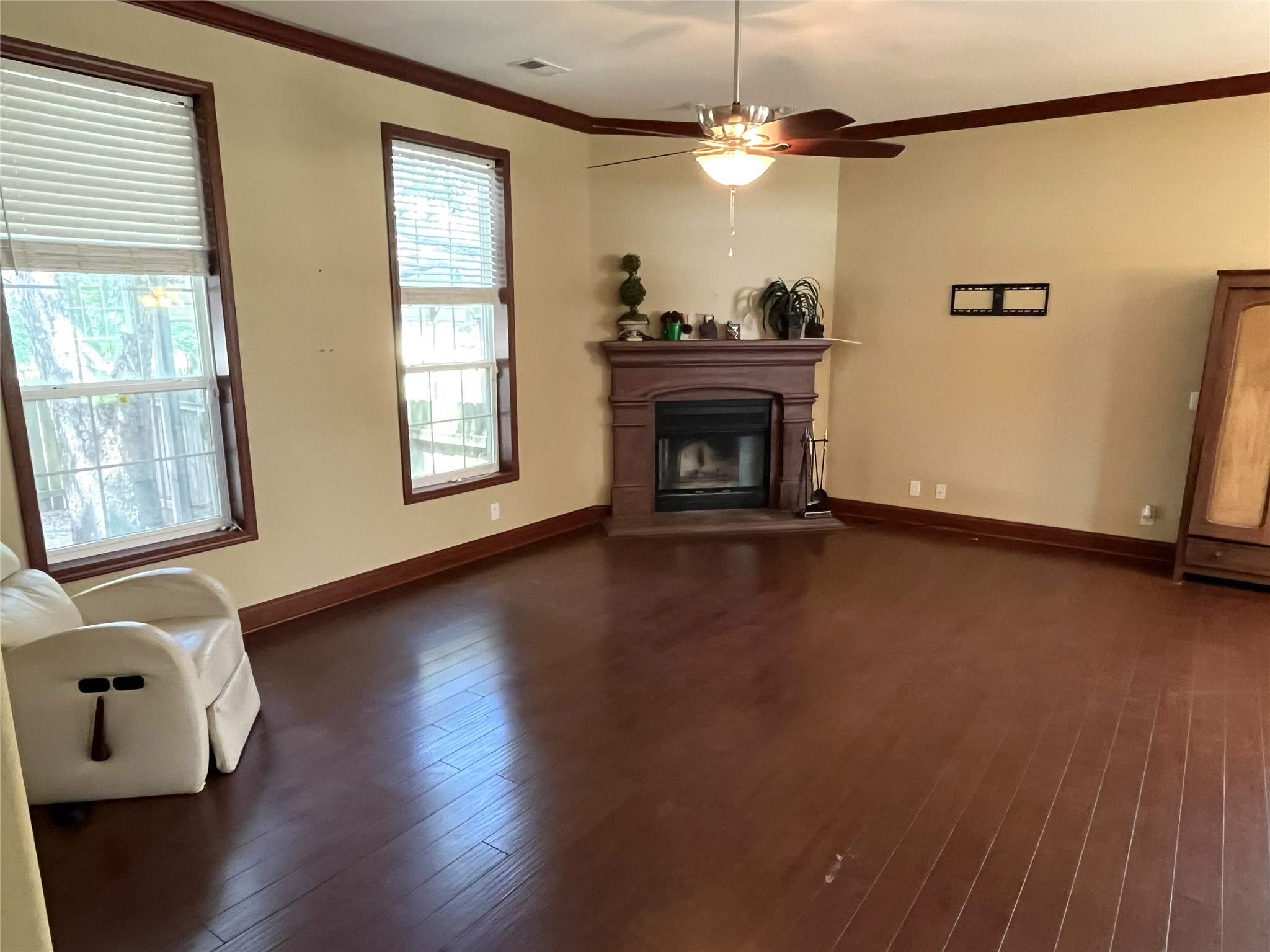19989 Post Oak Loop Thornton, TX 76687 - Photo 29 of 38 Family Room with Wood Burning Fireplace