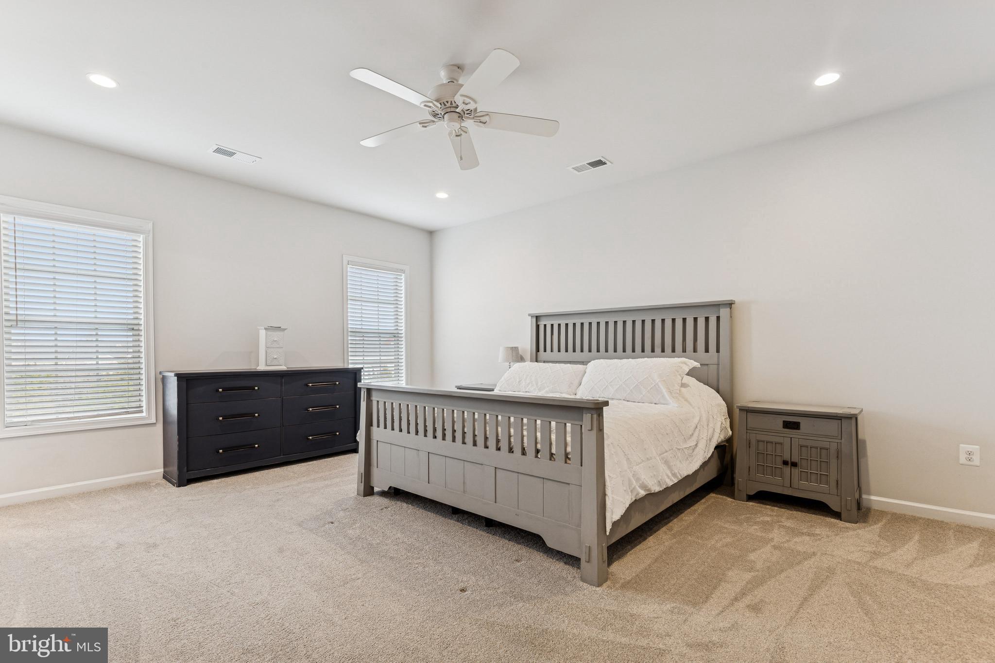 23747 Hopewell Manor Terrace Ashburn, VA 20148 - Photo 22 of 34 Primary Bedroom