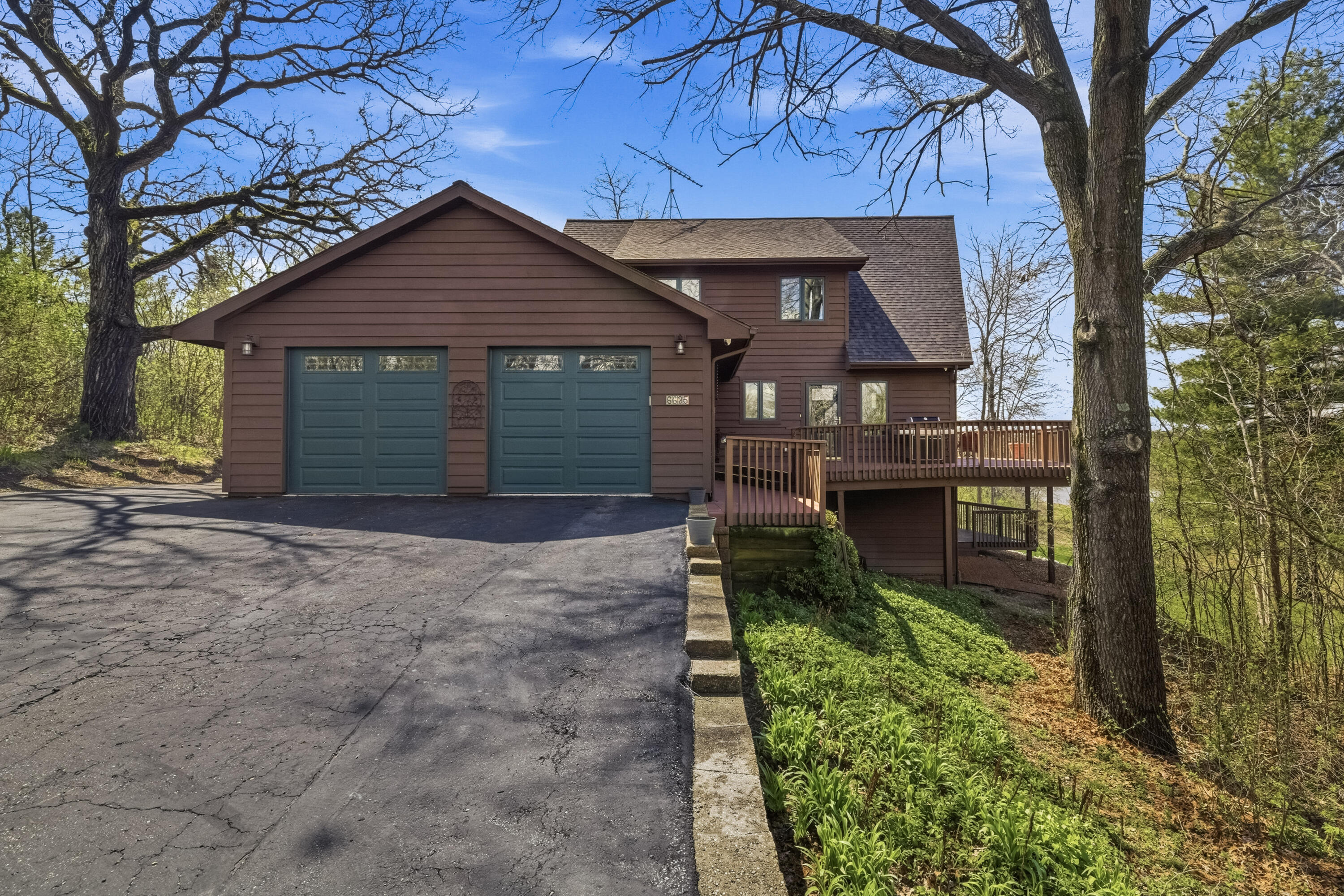 6635 Deerpath Road Lyons, WI 53147 - Photo 2 of 32 Garage entrance