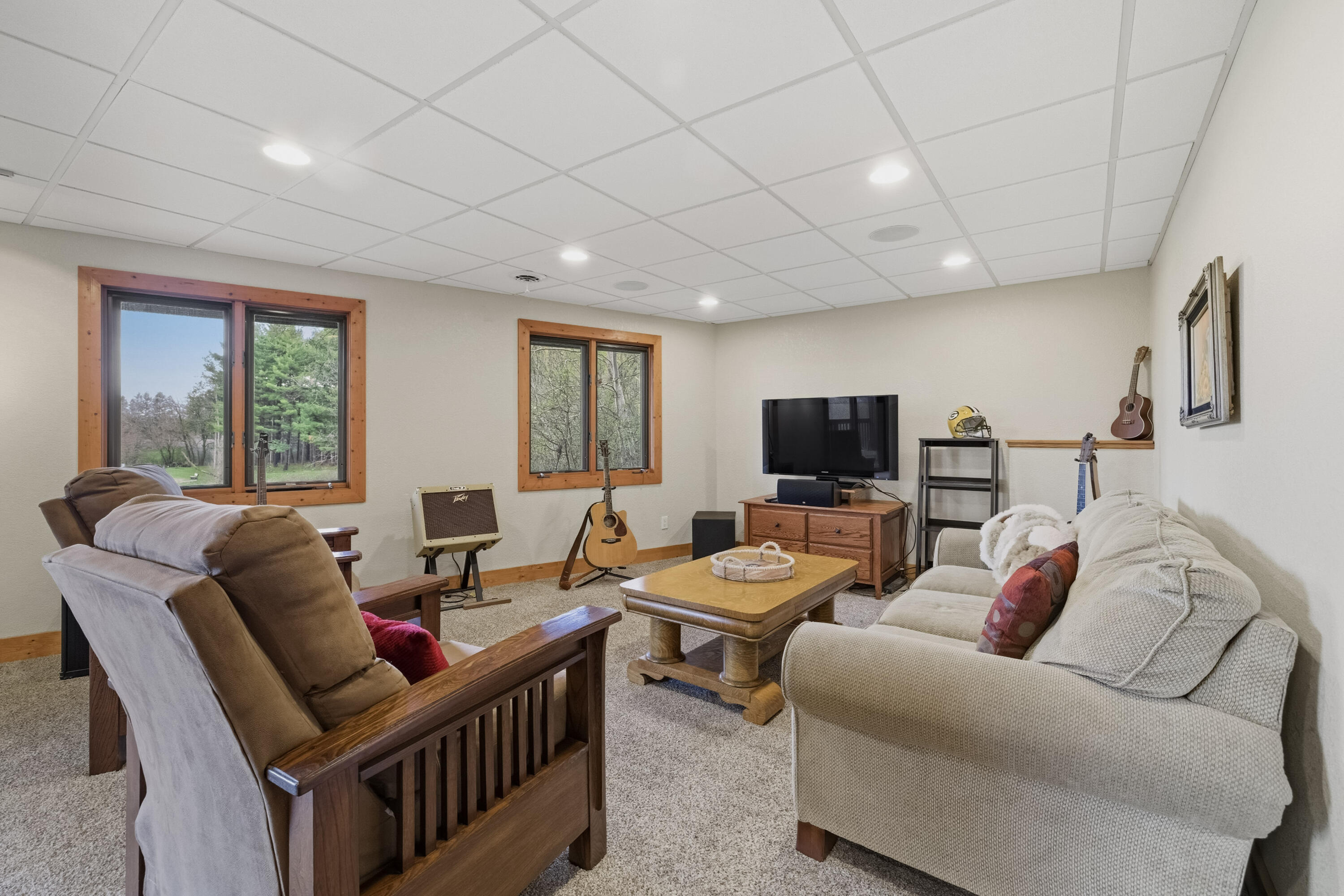 6635 Deerpath Road Lyons, WI 53147 - Photo 26 of 32 Family room