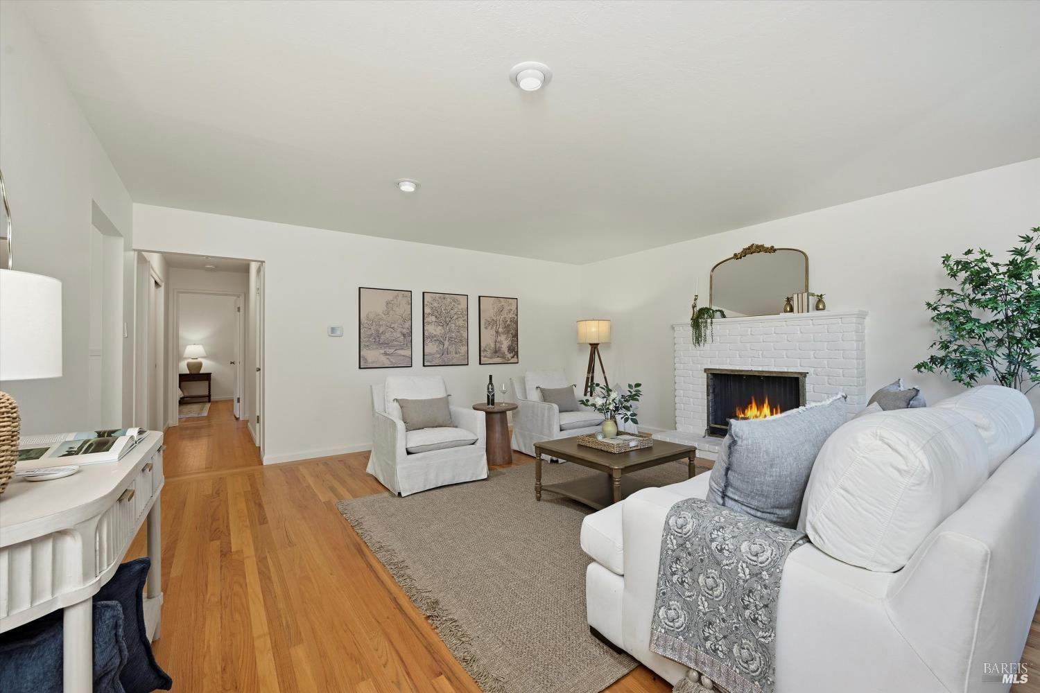 2410 Mendota Way Santa Rosa, CA 95404 - Photo 3 of 16