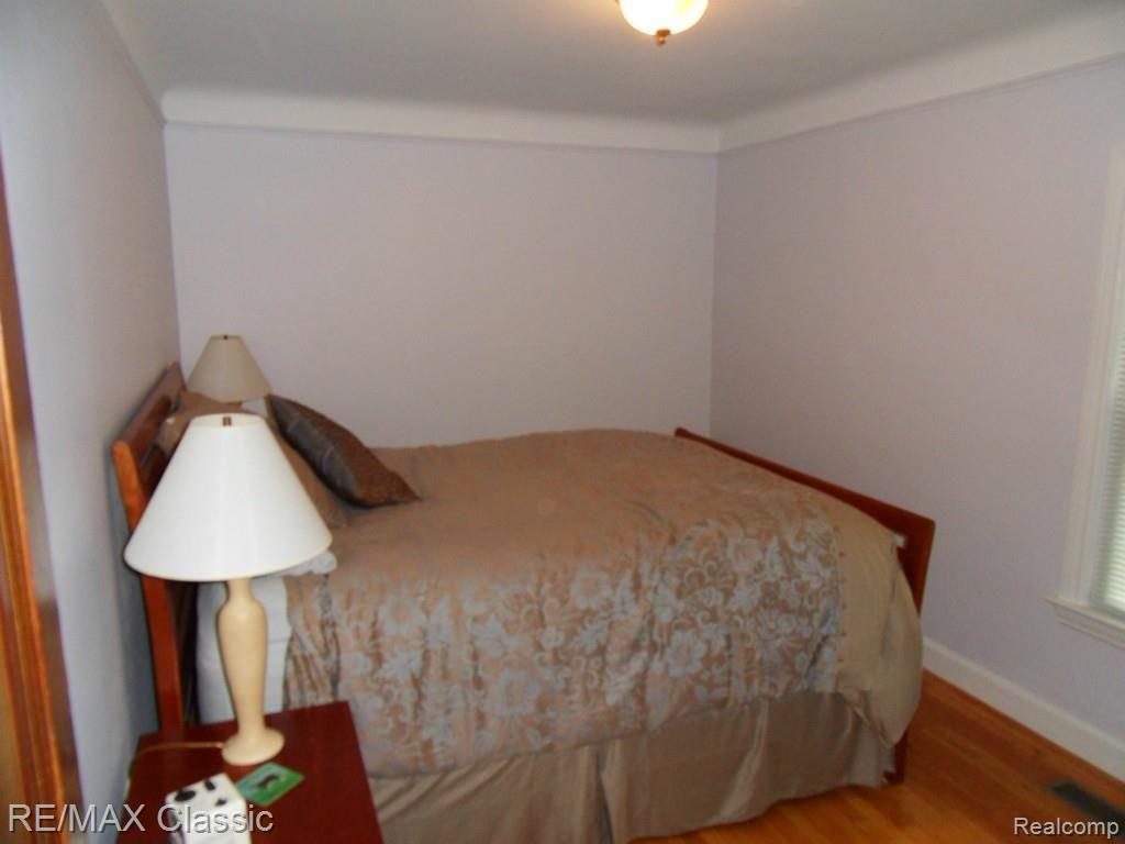 232 Woodside Road Royal Oak, MI 48073 - Photo 55 of 90 SDC15318.jpg
