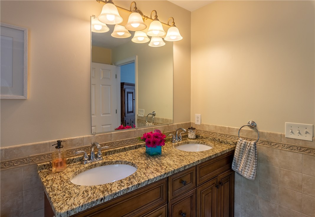 11 Meader Pond Road Lincoln, RI 02865 - Photo 18 of 28