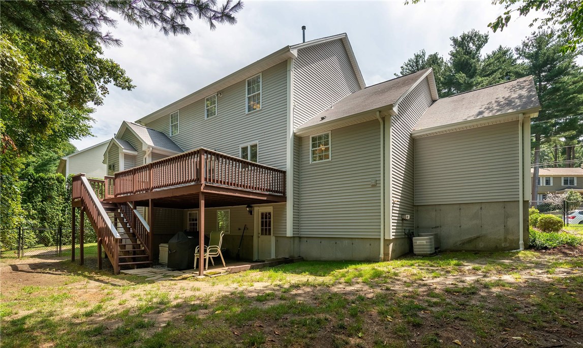 11 Meader Pond Road Lincoln, RI 02865 - Photo 26 of 28