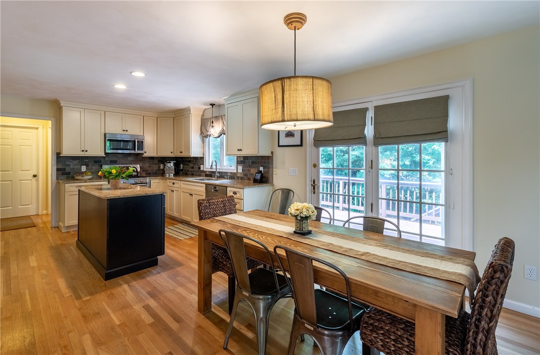 11 Meader Pond Road Lincoln, RI 02865 - Photo 7 of 28