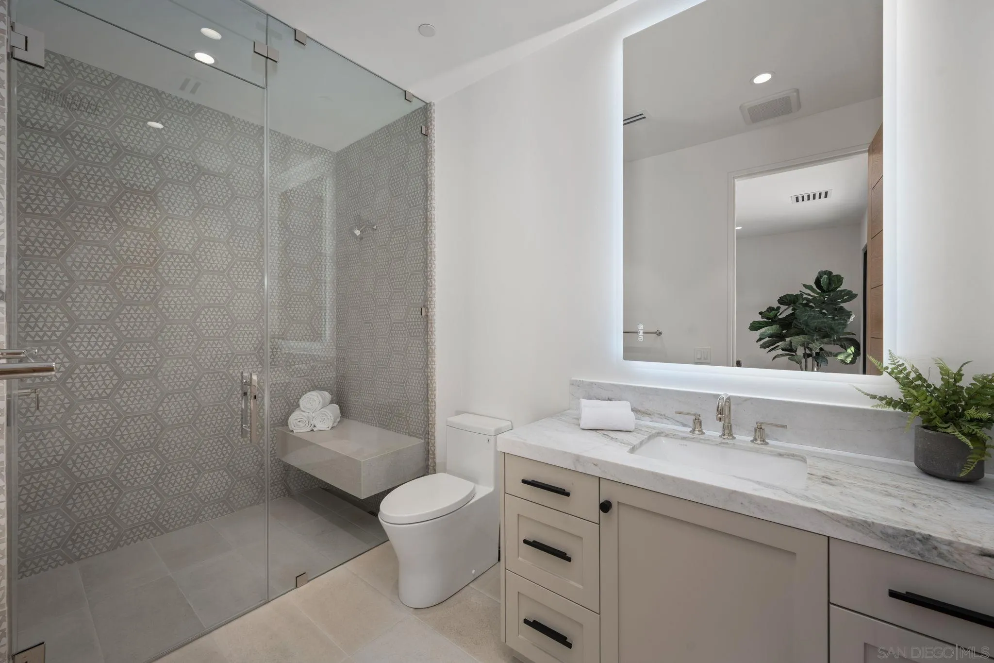 6323 Mimulus Rancho Santa Fe, CA 92067 - Photo 26 of 32 Gallery Image 26
