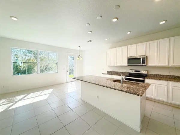 $1,950 | Undisclosed Address, Davenport, FL 33896