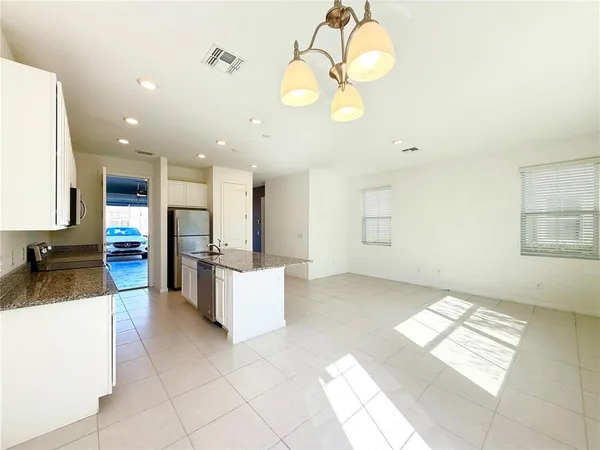 $1,950 | Undisclosed Address, Davenport, FL 33896