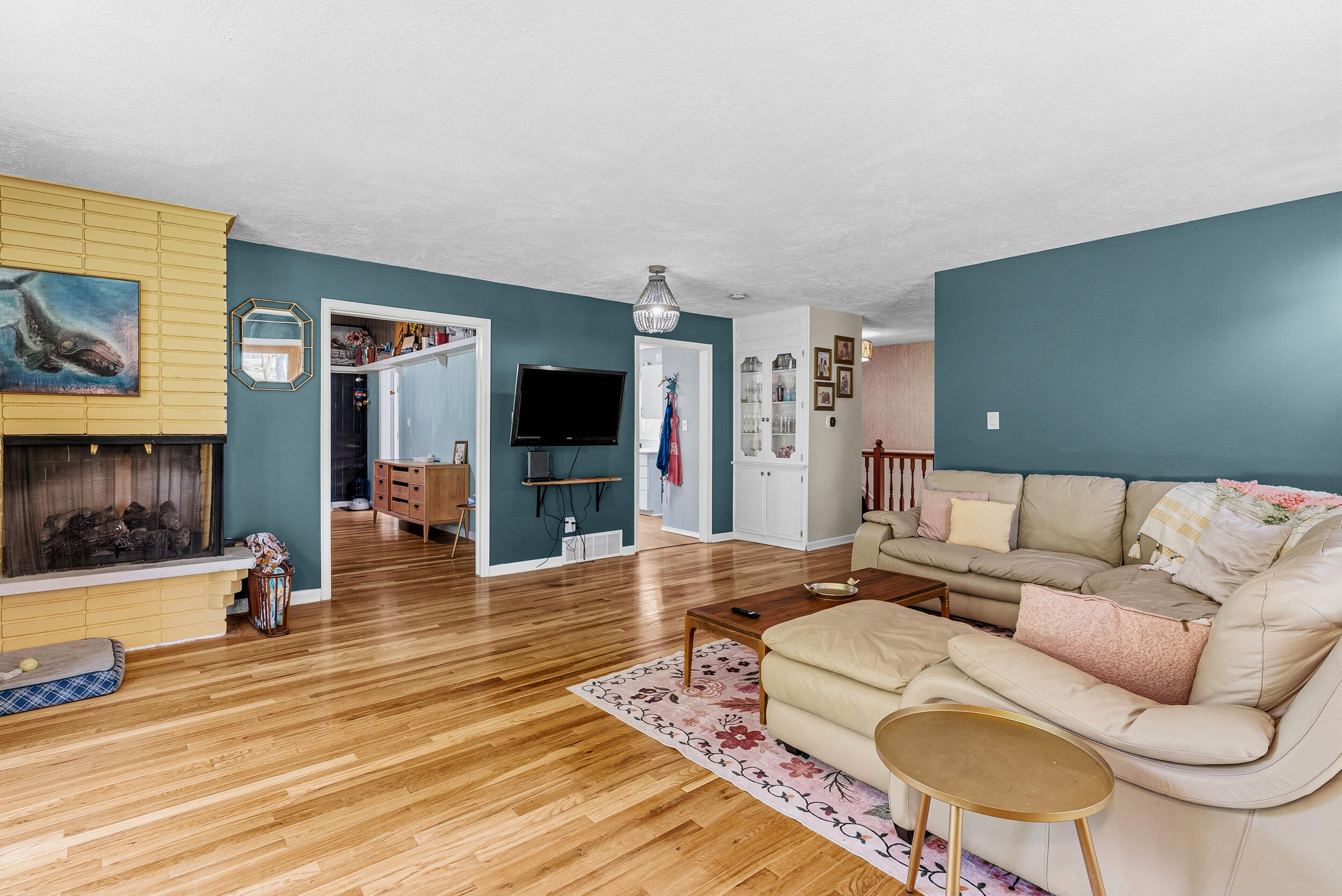 4241 East Cook Road Grand Blanc, MI 48439 - Photo 13 of 43 Living Room