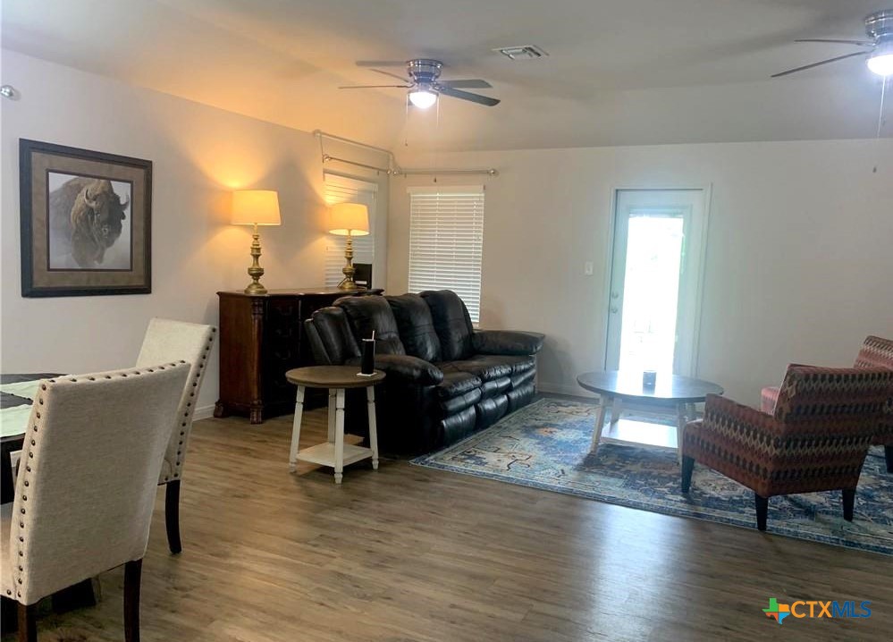 3601 Hanselman Road Victoria, TX 77901 - Photo 2 of 20