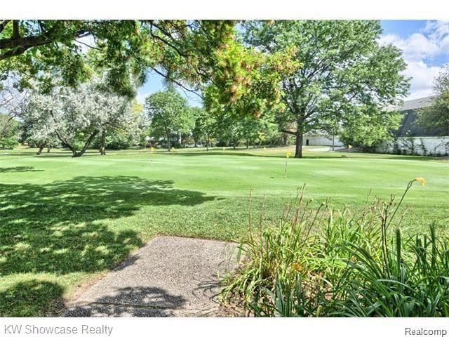 644 Ashley Circle, Unit 131 Rochester, MI 48307 - Photo 14 of 19