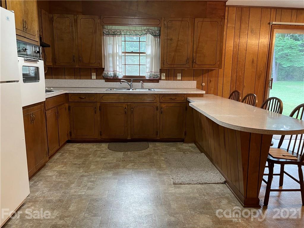 212 Shadowbrook Road Stanley, NC 28164 - Photo 11 of 15 Gallery Image 11