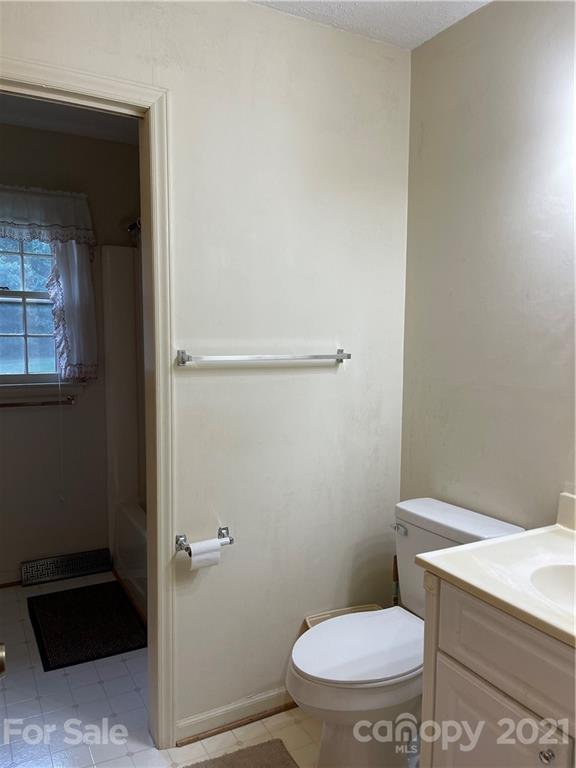 212 Shadowbrook Road Stanley, NC 28164 - Photo 13 of 15 Gallery Image 13