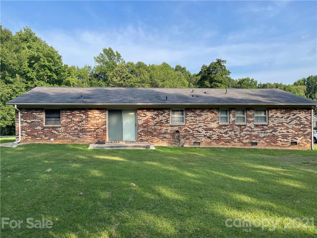 212 Shadowbrook Road Stanley, NC 28164 - Photo 5 of 15 Gallery Image 5