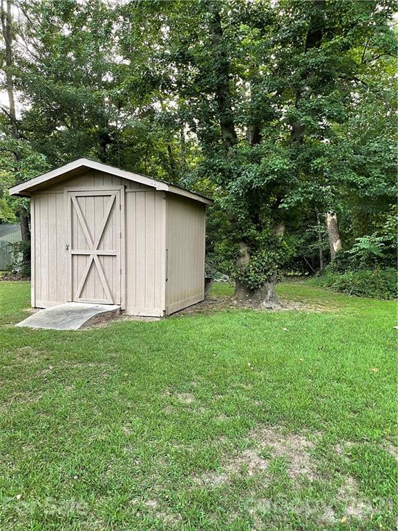 212 Shadowbrook Road Stanley, NC 28164 - Photo 6 of 15 Gallery Image 6