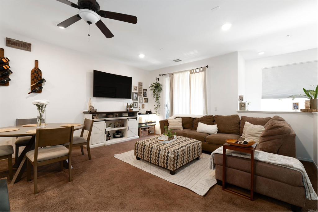 2860 Athens Road, Unit 6 Chula Vista, CA 91915 - Photo 2 of 23