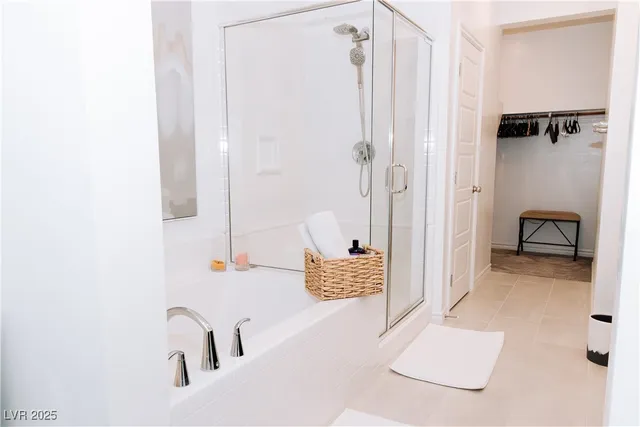 $2,400 | 25 Barbara Lane, Unit 14, Las Vegas, NV 89183