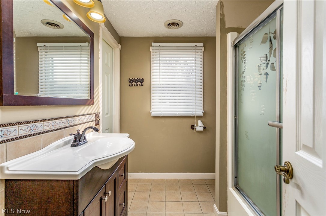 13810 Mason Road Vermilion, OH 44089 - Photo 13 of 34