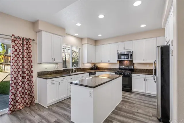 $675,000 | 37444 Hydrus Place, Murrieta, CA 92563