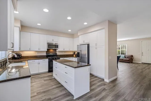 $675,000 | 37444 Hydrus Place, Murrieta, CA 92563