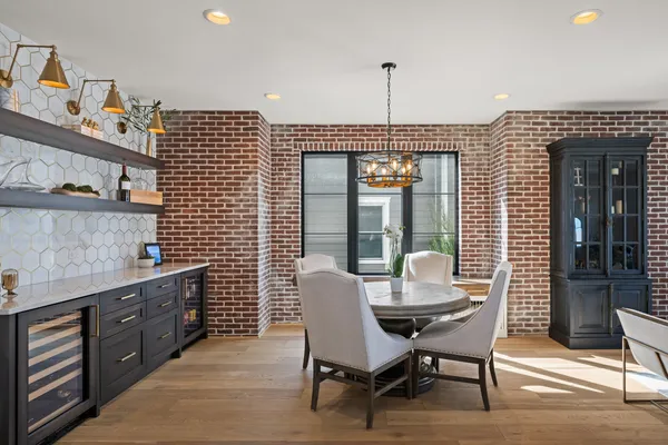 $1,625,000 | 216 South Evergreen Avenue, Arlington Heights, IL 60005