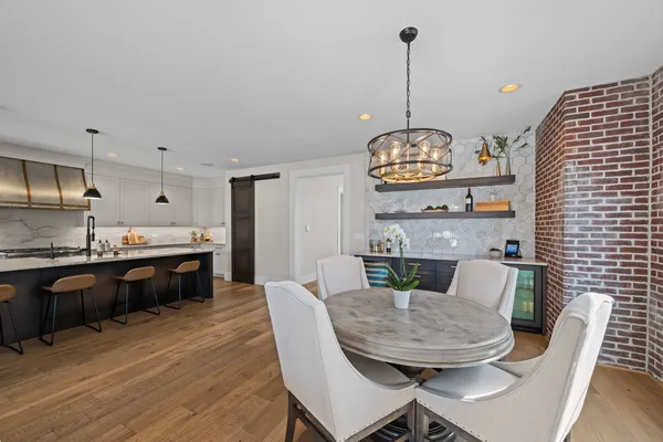 $1,625,000 | 216 South Evergreen Avenue, Arlington Heights, IL 60005