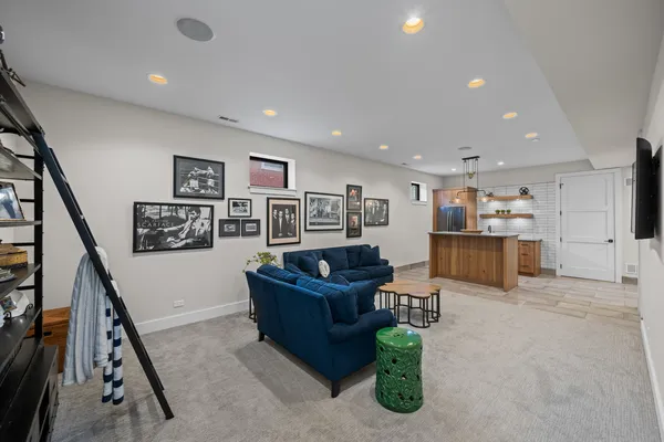 $1,625,000 | 216 South Evergreen Avenue, Arlington Heights, IL 60005