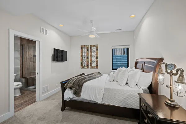 $1,625,000 | 216 South Evergreen Avenue, Arlington Heights, IL 60005