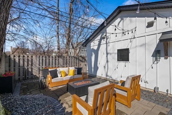 $1,625,000 | 216 South Evergreen Avenue, Arlington Heights, IL 60005