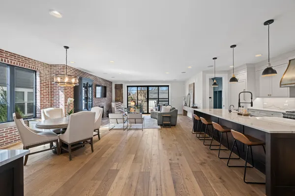 $1,625,000 | 216 South Evergreen Avenue, Arlington Heights, IL 60005