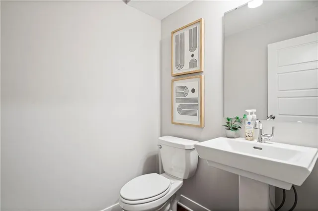 $409,950 | 408 Woodview Drive, Raymore, MO 64083