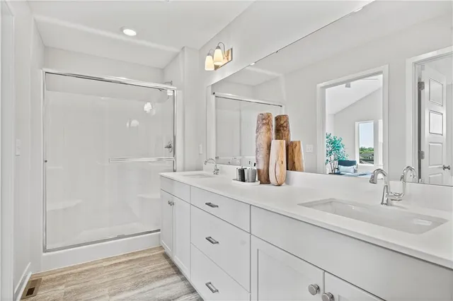 $409,950 | 408 Woodview Drive, Raymore, MO 64083