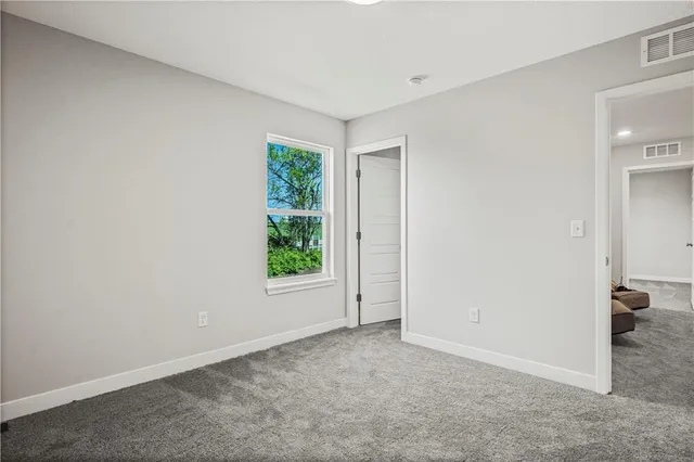 $409,950 | 408 Woodview Drive, Raymore, MO 64083