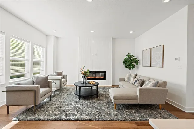 $409,950 | 408 Woodview Drive, Raymore, MO 64083