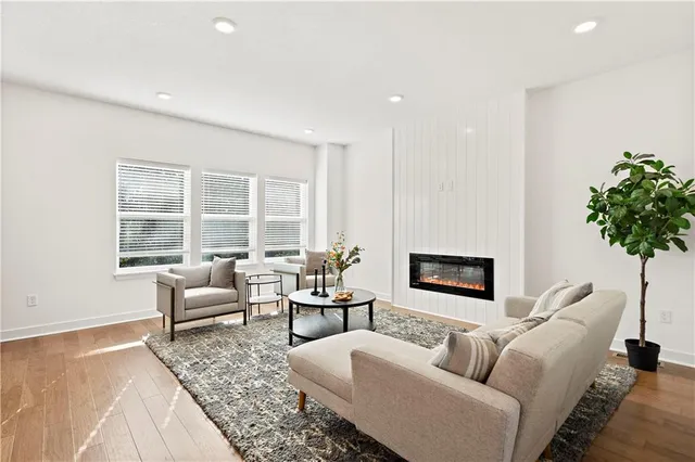 $409,950 | 408 Woodview Drive, Raymore, MO 64083