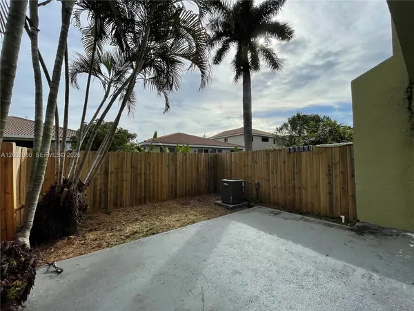 $2,750 | 20511 Northwest 15th Avenue, Unit 4, Miami Gardens, FL 33169