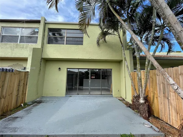 $2,750 | 20511 Northwest 15th Avenue, Unit 4, Miami Gardens, FL 33169