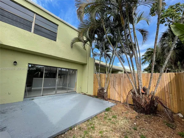 $2,750 | 20511 Northwest 15th Avenue, Unit 4, Miami Gardens, FL 33169