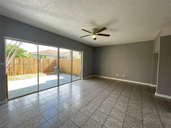 $2,750 | 20511 Northwest 15th Avenue, Unit 4, Miami Gardens, FL 33169